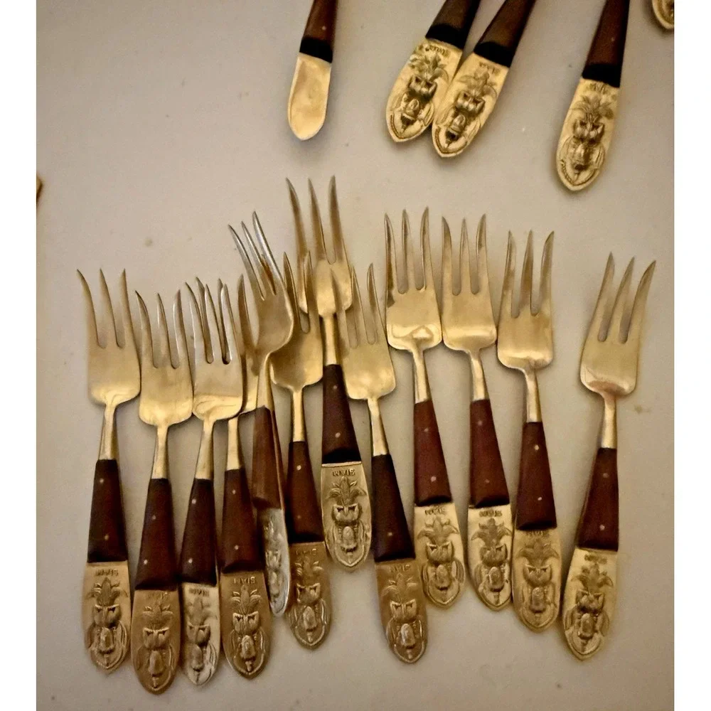 Bangkok Thailand Bronze/Brass Teakwood Kee Teck Jewelry Flatware Hindu Buddhist